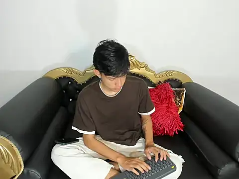 Snapshot of jisus_catt chatting on February 4, 2026, 11:53 pm jisus catt online show from February 4, 2026, 11:53 pm