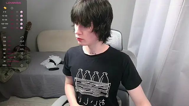 LeonBoykisser online show from March 1, 2026, 5:59 pm