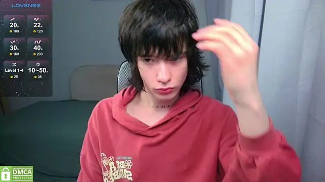 LeonBoykisser online show from May 20, 2026, 11:22 pm