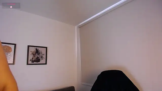 Snapshot of Selina_Sykes chatting on February 17, 2026, 8:26 pm Selina Sykes online show from February 17, 2026, 8:26 pm