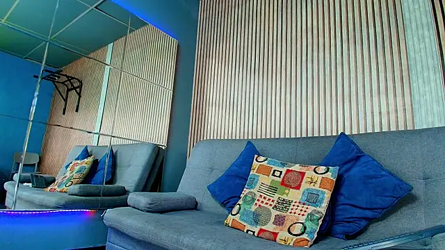 Vans Ross online show from March 17, 2026, 7:50 pm