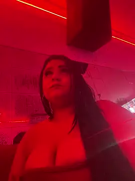 MorenaCariok online show from May 13, 2026, 12:41 am