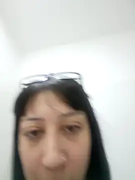 KomiCatt online show from April 28, 2026, 11:59 am