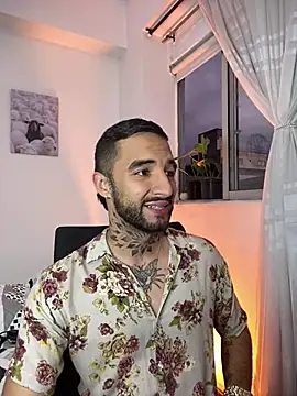 Snapshot of juanlouis_pierre chatting on January 18, 2026, 11:19 pm juanlouis pierre online show from January 18, 2026, 11:19 pm