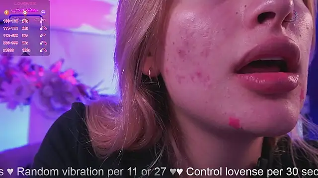 Snapshot of Dailyn__1 chatting on February 27, 2026, 7:25 pm Dailyn 1 online show from February 27, 2026, 7:25 pm