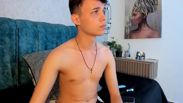 Alhan Twink online show from May 10, 2026, 6:18 am