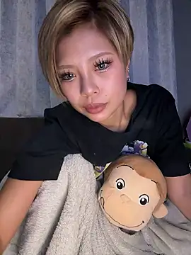 Snapshot of BADBITCHISAKI chatting on February 1, 2026, 1:31 pm BADBITCHISAKI online show from February 1, 2026, 1:31 pm