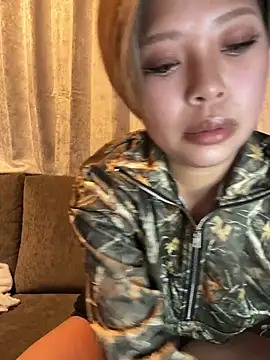 Snapshot of BADBITCHISAKI chatting on February 2, 2026, 1:10 pm BADBITCHISAKI online show from February 2, 2026, 1:10 pm