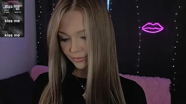 ElsaDivine online show from July 19, 2026, 4:00 pm