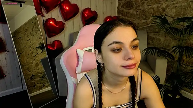 Kim Bless online show from March 17, 2026, 1:43 am