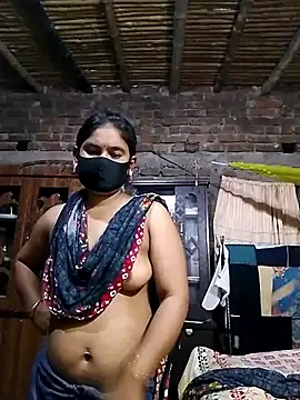 Hot Sweeti online show from April 23, 2026, 9:50 pm