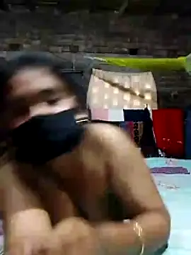 Hot Sweeti online show from April 30, 2026, 11:16 am