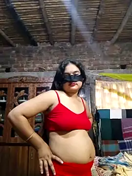 Hot Sweeti online show from May 7, 2026, 9:03 am
