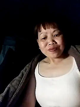 Sam-cute online show from May 4, 2026, 1:40 pm