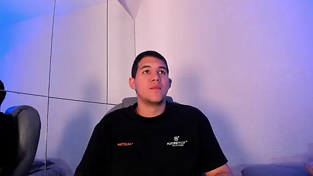 Tadeo vega  online show from February 6, 2026, 3:33 am