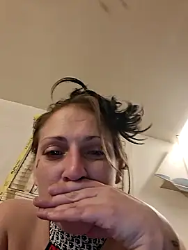 LadySn0w26 online show from February 23, 2026, 1:36 am