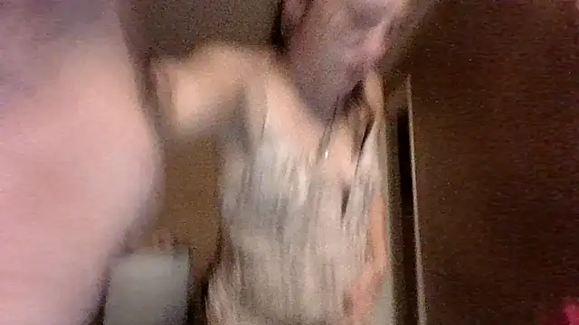 LadySn0w26 online show from July 27, 2026, 6:53 am