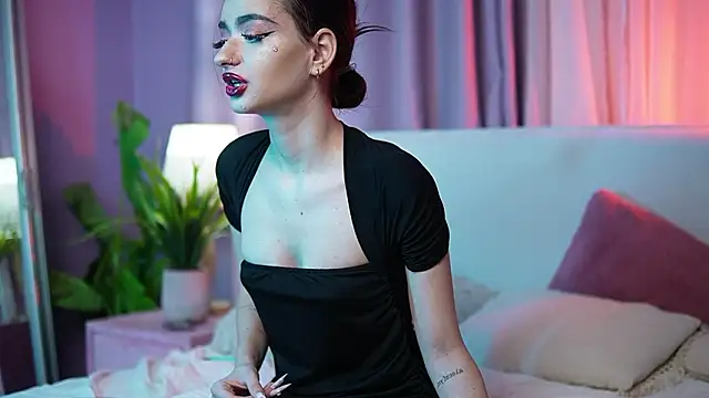 AriellaKitty online show from March 13, 2026, 10:05 pm