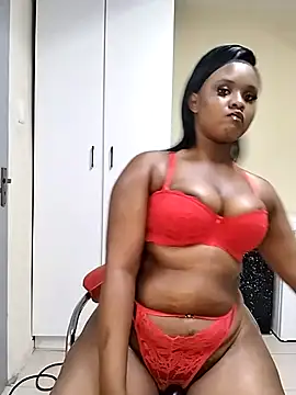 LUNAARXO1 online show from February 11, 2026, 10:37 pm