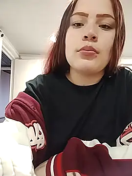 Crystaa12 online show from February 2, 2026, 12:04 pm