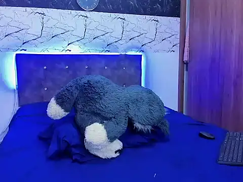 DLC76 online show from February 3, 2026, 4:45 pm