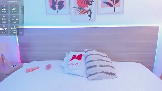  Caamilaa  online show from March 20, 2026, 6:02 pm