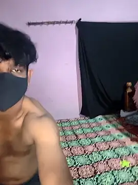 Snapshot of hotcopuleandsweet chatting on April 5, 2026, 4:04 pm hotcopuleandsweet online show from April 5, 2026, 4:04 pm