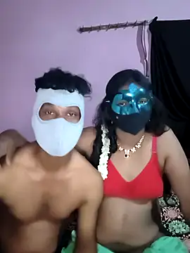 Snapshot of hotcopuleandsweet chatting on April 8, 2026, 5:02 pm hotcopuleandsweet online show from April 8, 2026, 5:02 pm