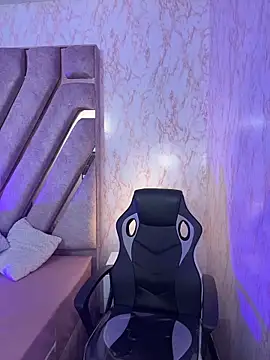 Snapshot of elodie_rouge chatting on February 10, 2026, 12:42 pm elodie rouge online show from February 10, 2026, 12:42 pm