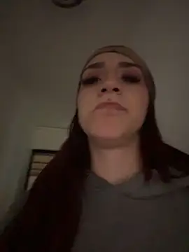 Snapshot of elodie_rouge chatting on March 14, 2026, 11:54 pm elodie rouge online show from March 14, 2026, 11:54 pm