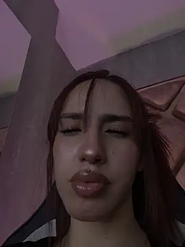 elodie rouge online show from April 23, 2026, 12:29 pm