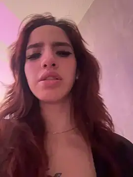 elodie rouge online show from June 16, 2026, 11:51 pm