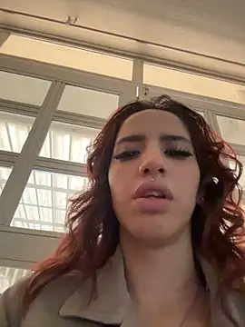 elodie rouge online show from June 19, 2026, 12:31 pm