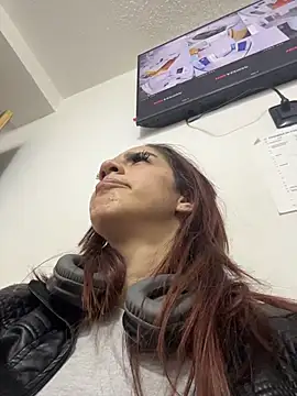 Snapshot of elodie_rouge chatting on June 27, 2026, 8:47 pm elodie rouge online show from June 27, 2026, 8:47 pm