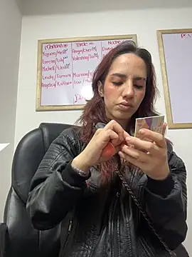 Snapshot of elodie_rouge chatting on July 20, 2026, 3:14 pm elodie rouge online show from July 20, 2026, 3:14 pm
