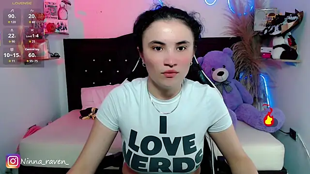 AriaDark online show from June 30, 2026, 9:05 pm