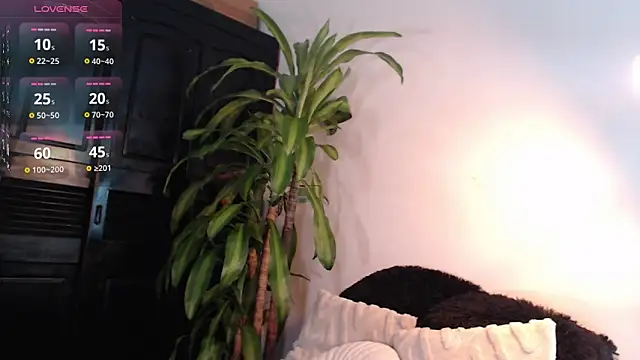 Mia Volkova  online show from May 9, 2026, 1:27 pm