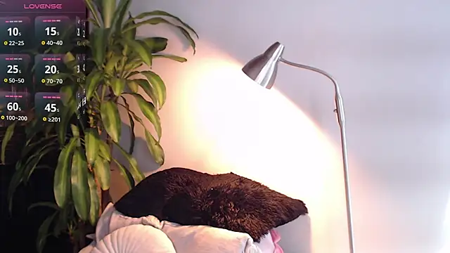 Mia Volkova  online show from June 20, 2026, 3:26 pm