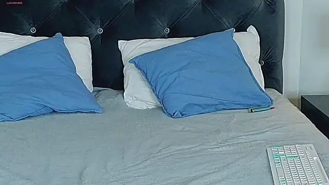 Kim Redd online show from March 8, 2026, 2:04 am