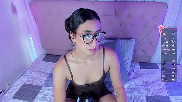SusannaDoll online show from May 6, 2026, 12:21 pm