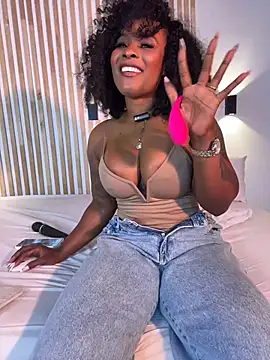pamelamendez 1 online show from May 18, 2026, 11:21 pm