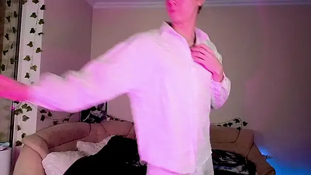 VanthonyV online show from February 2, 2026, 7:45 pm