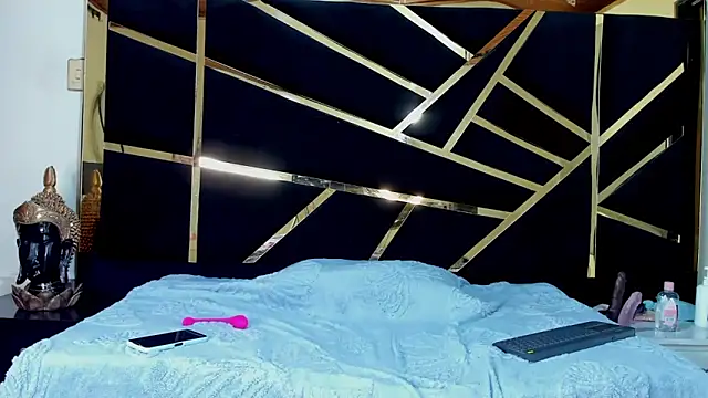 Snapshot of RossyAlvarez chatting on February 10, 2026, 3:54 am RossyAlvarez online show from February 10, 2026, 3:54 am