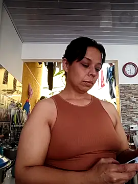 Snapshot of RossyAlvarez chatting on March 3, 2026, 2:56 pm RossyAlvarez online show from March 3, 2026, 2:56 pm