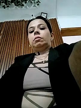 RossyAlvarez online show from May 2, 2026, 1:54 am