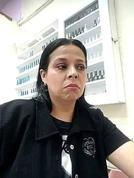 RossyAlvarez online show from June 24, 2026, 8:41 pm