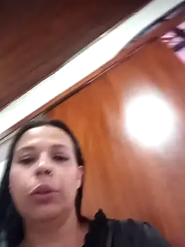 RossyAlvarez online show from July 14, 2026, 2:05 am