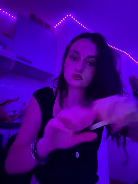 claraaaa06 online show from January 17, 2026, 8:01 pm