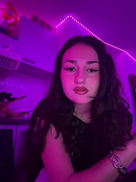 claraaaa06 online show from February 4, 2026, 9:53 pm