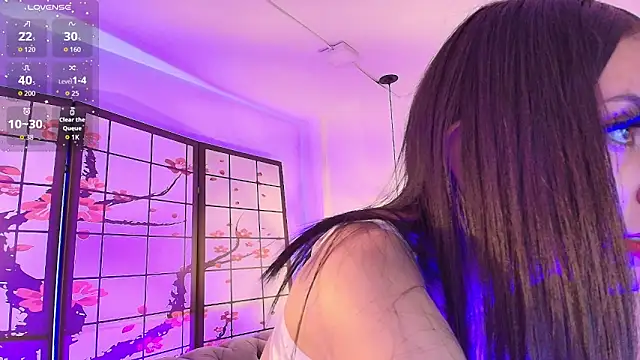 ShadowLune online show from February 15, 2026, 7:32 pm